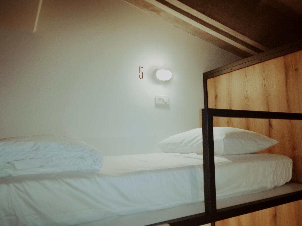 Garage Hostel Nova Gorica Eksteriør billede