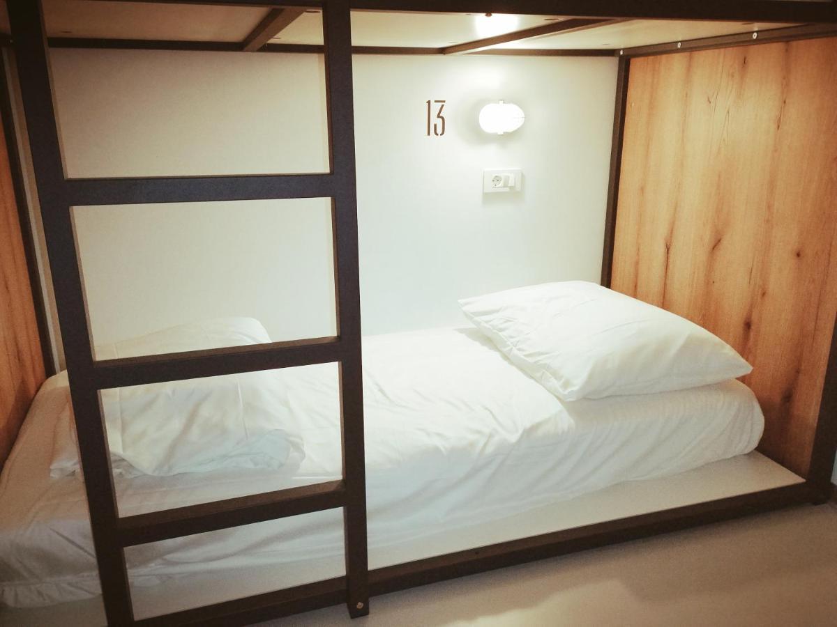 Garage Hostel Nova Gorica Eksteriør billede